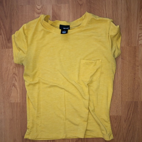 Trendy Yellow Tee - Picture 2 of 3